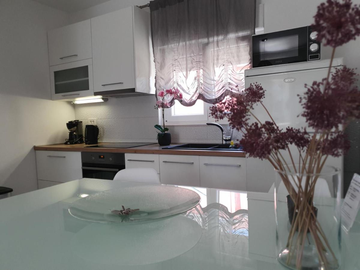 Apartment Tonka Sibenik Ngoại thất bức ảnh