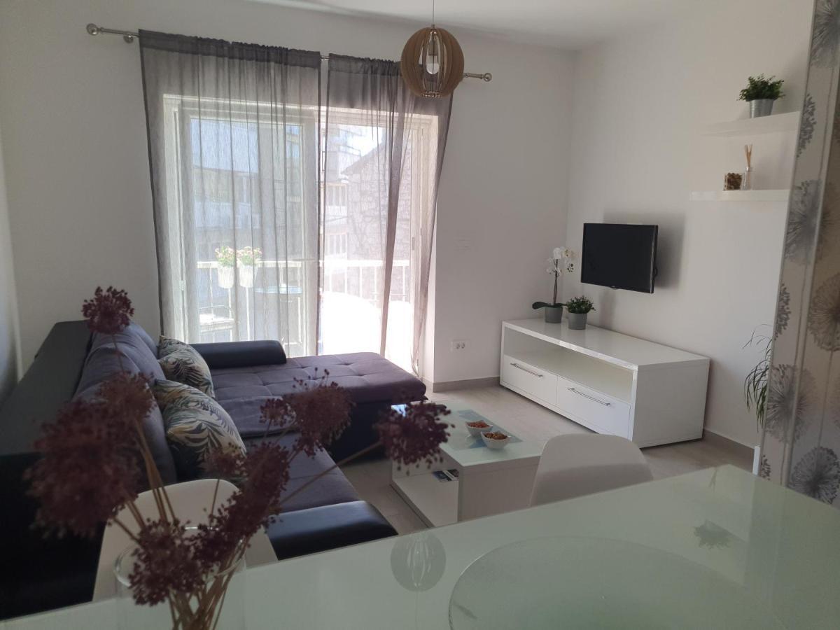 Apartment Tonka Sibenik Ngoại thất bức ảnh